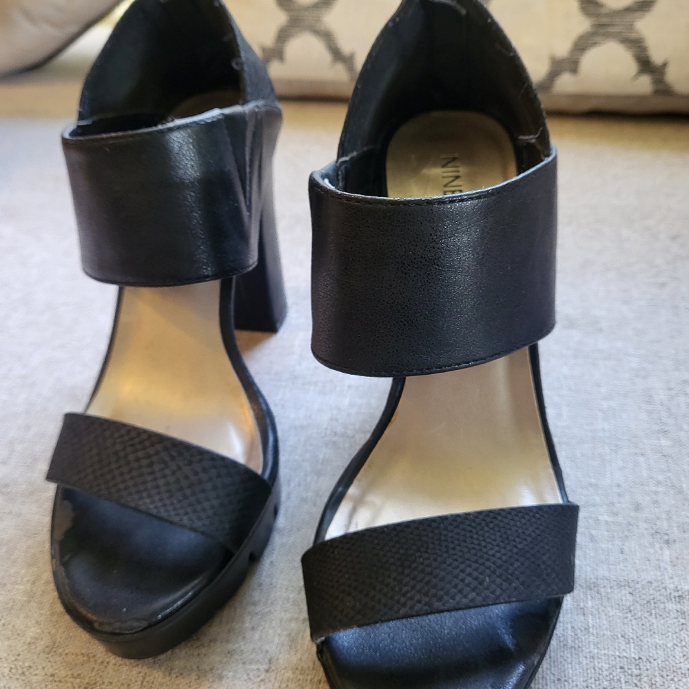 Black Shoes